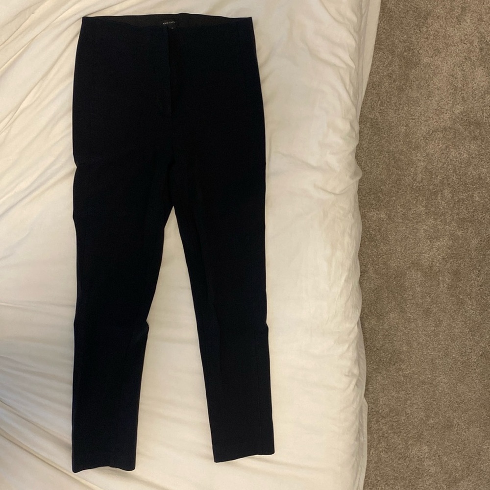 Ann Taylor ankle pant size 4. Worn once.